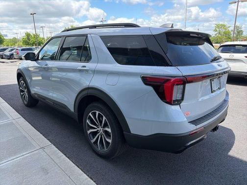 Space White Metallic 2026 Ford Explorer ST-Line
