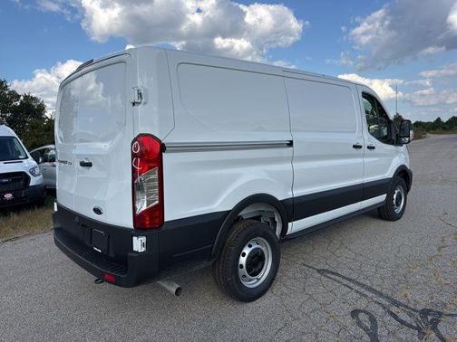 Oxford White 2025 Ford Transit-250 Base