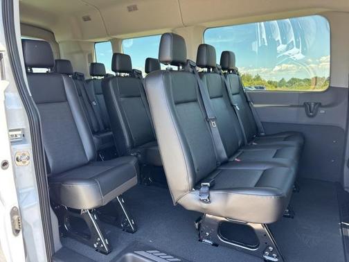 2025 Ford Transit-350 XL