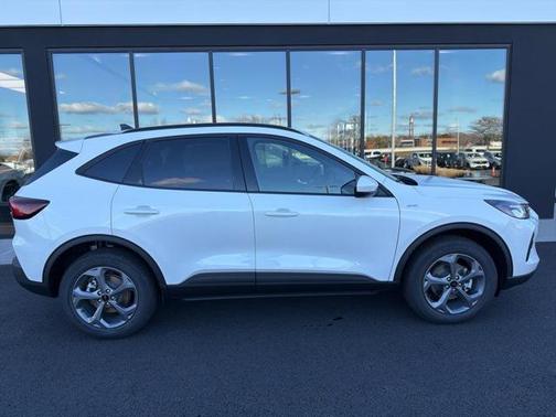 2026 Ford Escape ST-Line Select