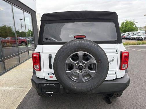 Oxford White 2026 Ford Bronco Big Bend