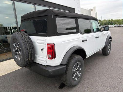 Oxford White 2026 Ford Bronco Big Bend