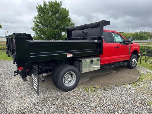 2023 Ford F-350 XLT