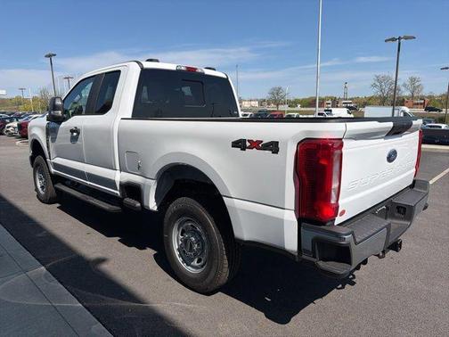 Oxford White 2026 Ford F-350 XL