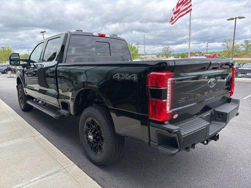 Agate Black Metallic 2026 Ford F-350 Lariat