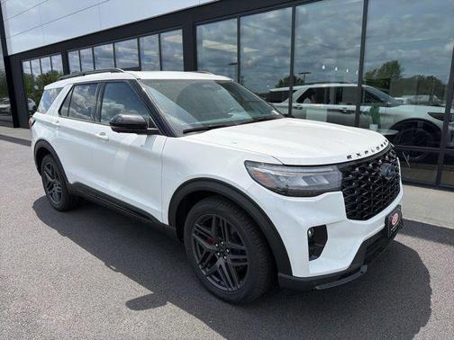 Star White Metallic Tri-Coat 2026 Ford Explorer ST