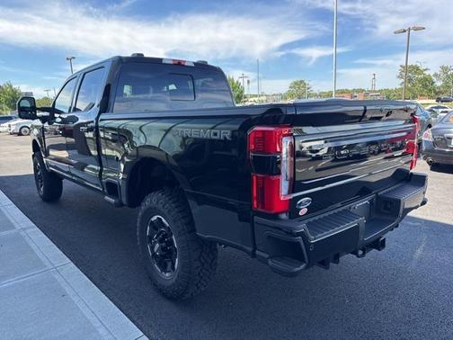2025 Ford F-350 Platinum