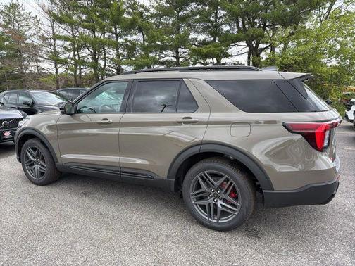 Marsh Gray 2026 Ford Explorer ST-Line