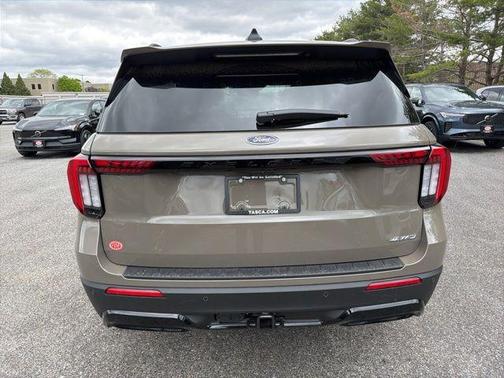 Marsh Gray 2026 Ford Explorer ST-Line