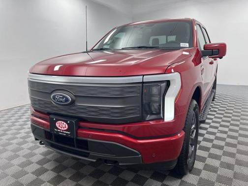 2023 Ford F-150 Lightning LARIAT