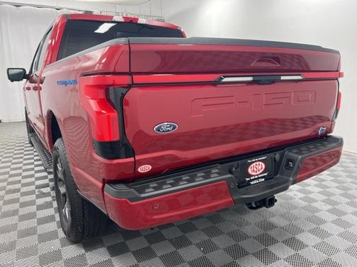 2023 Ford F-150 Lightning LARIAT