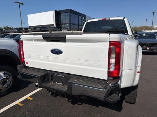 Oxford White 2026 Ford F-450 XL