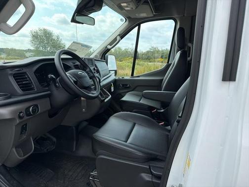 2025 Ford Transit-350 XL