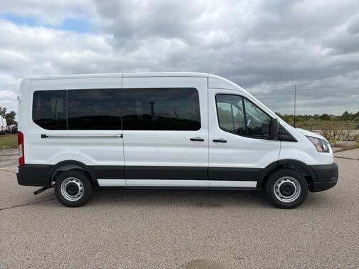2025 Ford Transit-350 XL