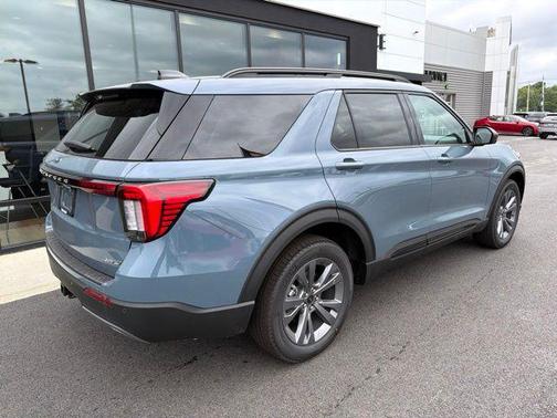 Vapor Blue Metallic 2026 Ford Explorer Active
