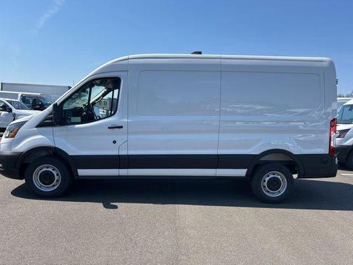 Oxford White 2026 Ford Transit-250 Base