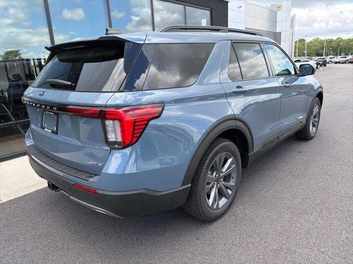 Vapor Blue Metallic 2026 Ford Explorer Active