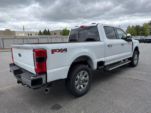 Oxford White 2026 Ford F-250 Lariat