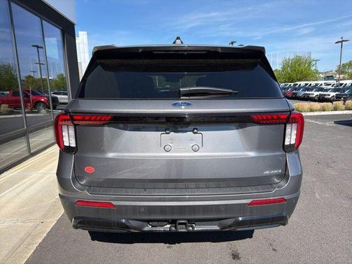 Carbonized Gray Metallic 2026 Ford Explorer ST-Line