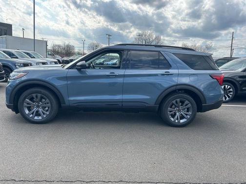 Vapor Blue Metallic 2026 Ford Explorer Active