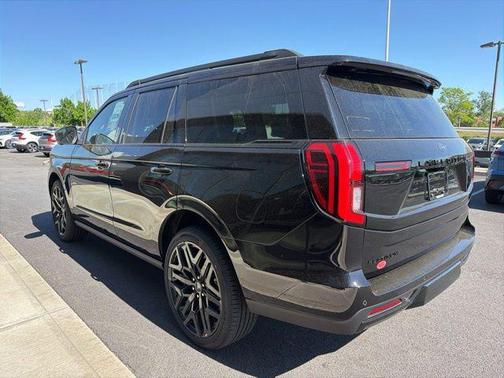 Agate Black Metallic 2026 Ford Expedition Platinum