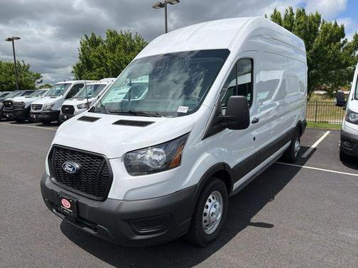 Oxford White 2026 Ford Transit-250 Base