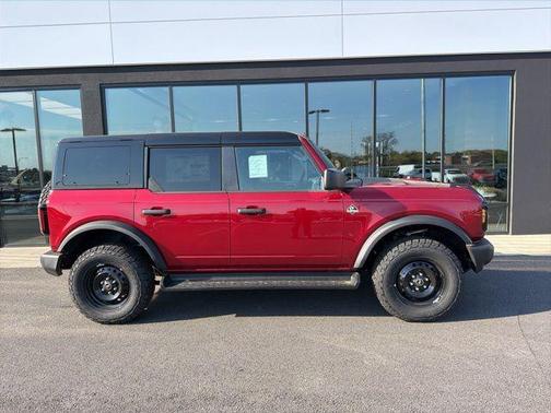 Ruby Red Metallic Tinted Clearcoat 2026 Ford Bronco Outer Banks