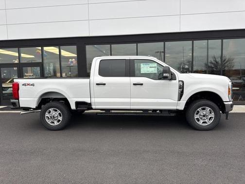 2025 Ford F-350 XLT