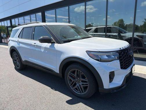 Space White Metallic 2026 Ford Explorer ST