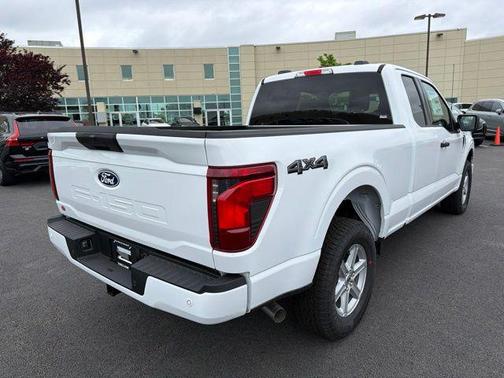 Oxford White 2026 Ford F-150 XLT
