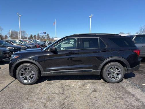 Agate Black Metallic 2026 Ford Explorer Active