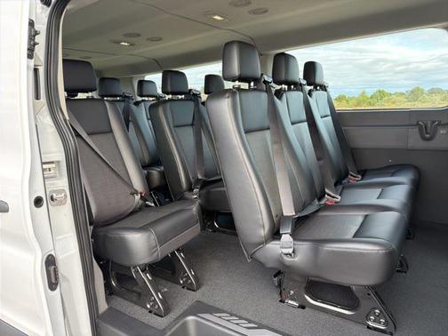 2025 Ford Transit-350 XL