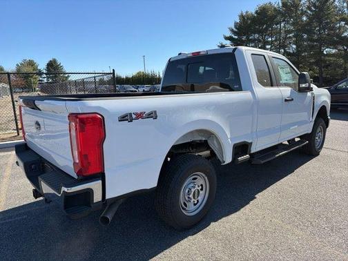 Oxford White 2026 Ford F-350 XL