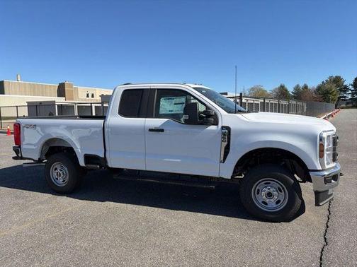 Oxford White 2026 Ford F-350 XL