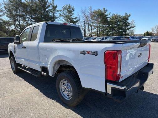 Oxford White 2026 Ford F-350 XL