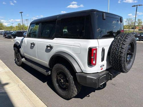 Oxford White 2026 Ford Bronco Outer Banks