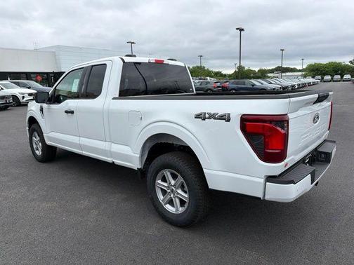 Oxford White 2026 Ford F-150 XLT