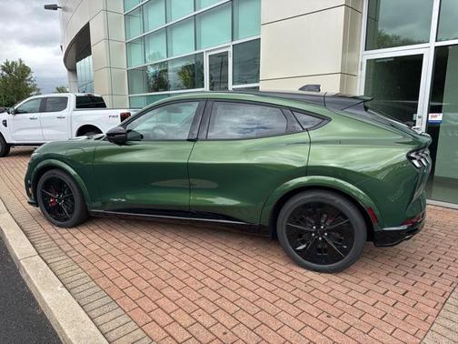 2025 Ford Mustang Mach-E GT
