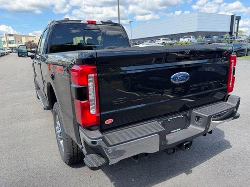 Agate Black Metallic 2026 Ford F-250 Lariat