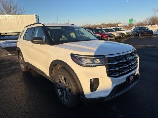 2026 Ford Explorer Active w/200A Pkg