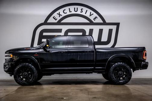 2020 RAM 2500 Laramie Crew Cab 4X4 6'4' Box