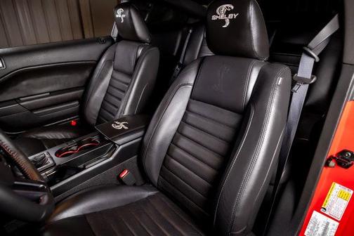 2009 Ford Shelby GT500 Base