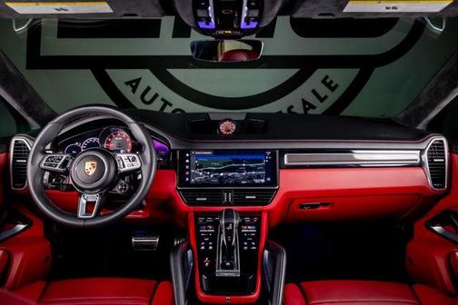 2023 Porsche Cayenne Turbo