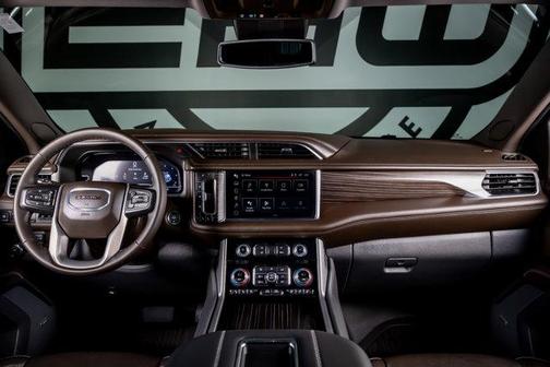 2024 GMC Yukon XL Denali