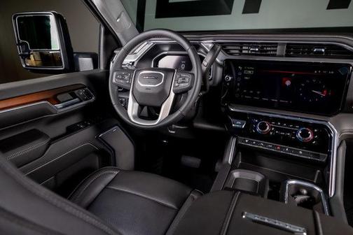 2024 GMC Sierra 2500 Denali