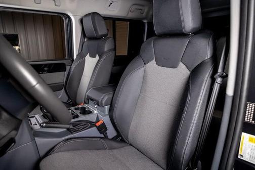 2024 INEOS Grenadier AWD