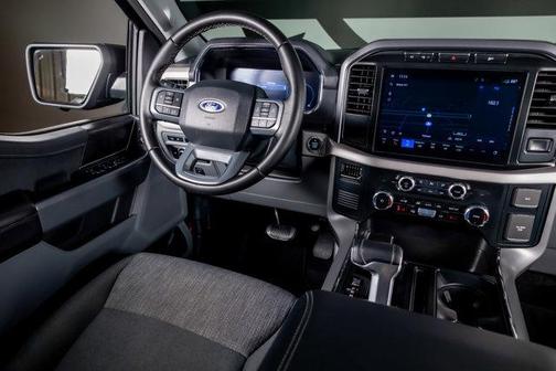 2023 Ford F-150 Lightning XLT