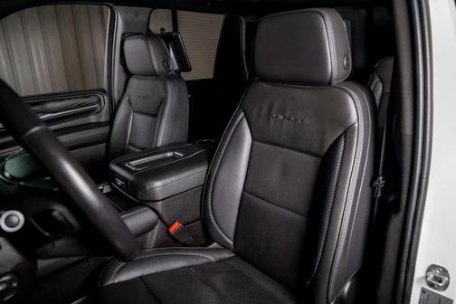 Summit White 2021 GMC Yukon Denali