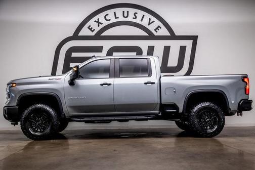 2024 Chevrolet Silverado 2500 4WD Crew Cab Standard Bed ZR2