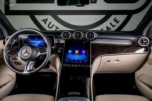 2025 Mercedes-Benz GLC 300 Base